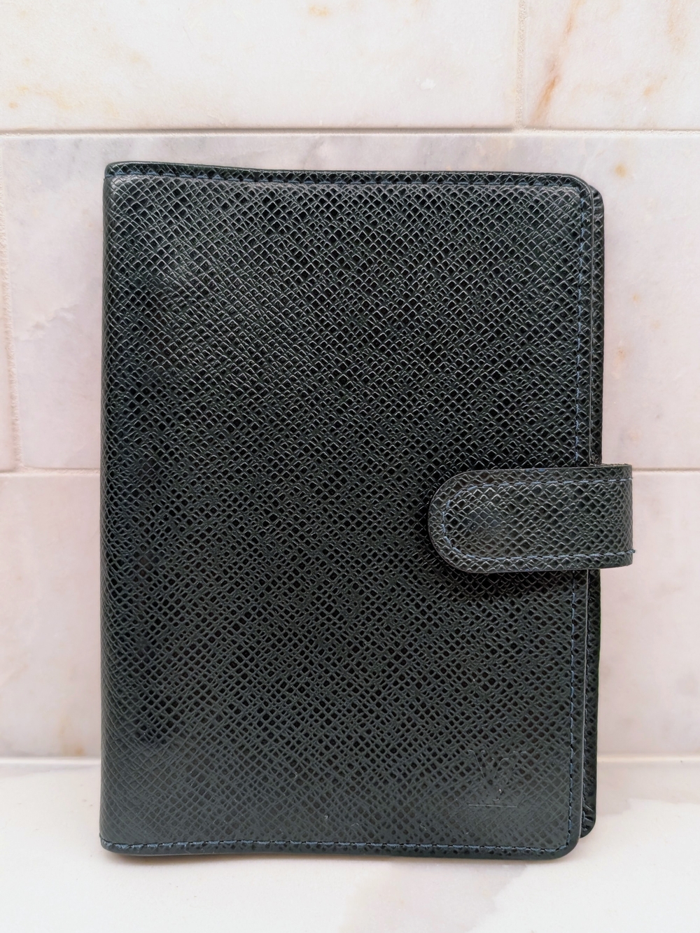 Louis Vuitton Green Taiga Leather Agenda with Snap Closure